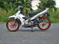 Yamaha Z125 độ siêu chất với loạt đồ chơi kiểng