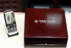 Bộ ba điện thoại ‘độc’ giá trăm triệu đồng của Tag Heuer