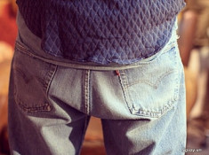 Các hãng thời trang đang nới rộng túi quần Jean để chứa iPhone 6 Plus.