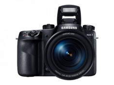 Samsung ra mắt máy ảnh thay ống kính mới, có thể quay film 4k