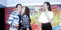 Vân Sơn ngất ngây nhận nụ hôn ngọt ngào của Phi Nhung trong ngày sinh nhật