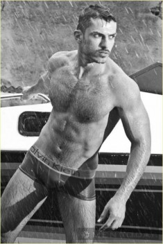 Anderson Barbosa nam tính trong underwear nam của Calvin Klein