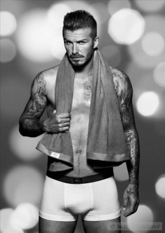 Beckham quảng cáo đồ lót cho chiến dịch Giáng sinh của H