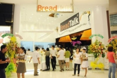 BreadTalk khai trương cửa hàng thứ 5
