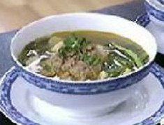 Canh rau nhút khoai sọ