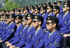 Cảnh sát du lịch Hàn Quốc diện đồng phục Gangnam Style