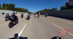 [Clip] Biểu diễn moto pkl trên đường phố gây tai nạn nguy hiểm