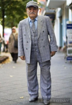 Cụ ông 83 tuổi gây sốt với gu thời trang sành điệu