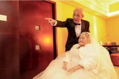 Cụ ông 84 tuổi “bao trọn” tòa nhà để tỏ tình với người vợ 83 tuổi