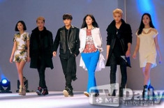 Dàn sao nam xứ Hàn đổ bộ sàn diễn Seoul Fashion Week