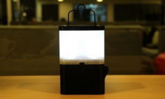 Đèn LED sáng nhờ nước muối