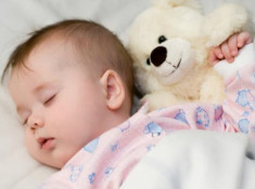 Những lý do khiến bé ít ngủ 