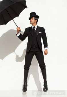 Những trang phục nam giới nên tránh trong mùa mưa