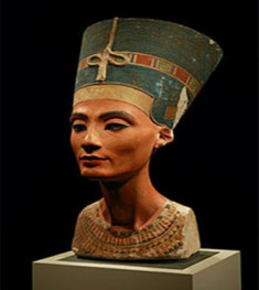 Nữ hoàng xinh đẹp và quyền lực nhất lịch sử Ai Cập cổ đại