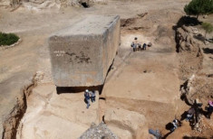 Phát hiện khối đá cổ đại lớn nhất do con người đẽo