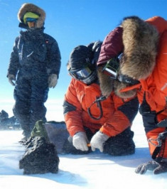 Phát hiện thiên thạch lớn ở Nam Cực