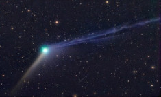Sao chổi hai đuôi tái xuất dịp năm mới