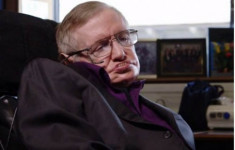 Stephen Hawking: ‘Máy tính sẽ vượt con người’