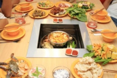 ‘Vui cùng lồng đèn’ và nhận quà ở Seoul Garden