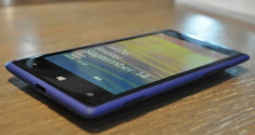 Ảnh chi tiết HTC Windows Phone 8X màu xanh