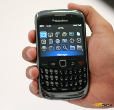 ‘Anh em’ BlackBerry Curve hội ngộ