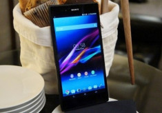 Ảnh thực tế điện thoại Sony Xperia Z ‘phóng to’ 6,4 inch