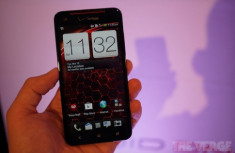 Ảnh thực tế smartphone 5 inch Full HD HTC Droid DNA