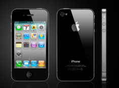 Apple trình làng iPhone 4 giá 199 USD