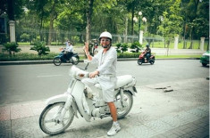“Bạch công tử của Sài Gòn” khiến dân mạng thích thú