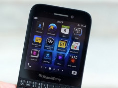 BlackBerry Q5 được bán sớm với giá hơn 400 USD