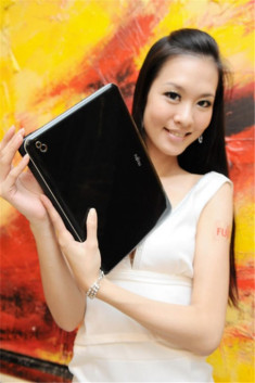 Bộ ba LifeBook mới của Fujitsu