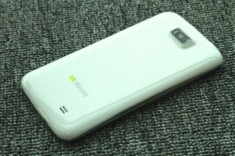 Cảm nhận HKPhone Revo Max