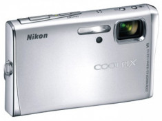 Coolpix S50c - ‘bản sao’ của S7c