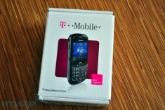 ‘Đập hộp’ BlackBerry Curve 8520