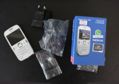 ‘Đập hộp’ Nokia Asha 302 chính hãng