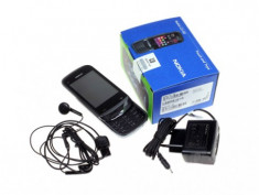 ‘Đập hộp’ Nokia C2-02 giá tốt