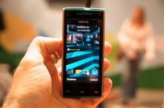 Đầu năm 2010, Nokia X6 đến VN