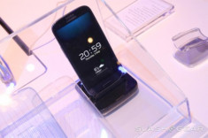 ‘Đồ chơi’ cho Galaxy S III đã có hàng loạt