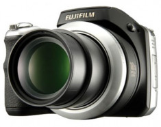 Fujifilm S8100fd - máy DSLR thu nhỏ