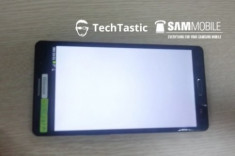 Galaxy Note III lộ diện với thiết kế vuông vắn như S II