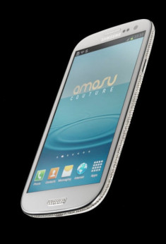 Galaxy S III phiên bản đính đá Swarovski đầu tiên giá 2.700 USD