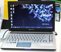 Gateway ra thêm hai laptop Core i