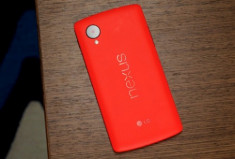 Google tung ra Nexus 5 màu đỏ với giá từ 349 USD