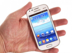 Hình ảnh phiên bản Galaxy S III thu gọn hai sim