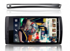 Hkphone ‘bán lỗ’ điện thoại X8-3G