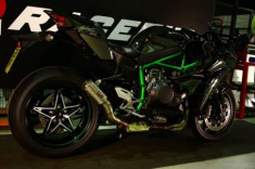 Kawasaki Ninja H2 Ghost Version với pô Racefit âm thanh xé gió