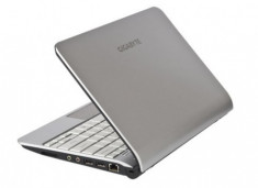 Laptop 11,6 inch giá từ 7,9 triệu đồng