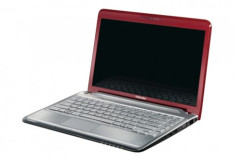 Laptop pin 8,5 giờ của Toshiba