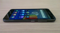 Lenovo ra mắt điện thoại mỏng 8,1 mm
