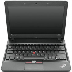 Lenovo ThinkPad X121e chạy chip AMD Fusion